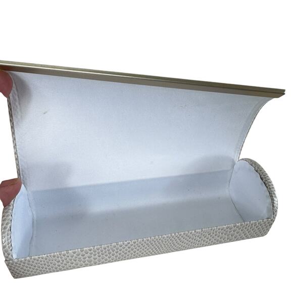 Jimmy Choo White Faux Snakeskin Magnetic Closure Hard Side Eyeglass Case - Picture 4 of 7